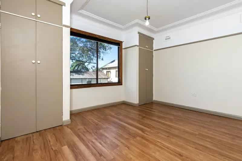 Real Estate For Lease - 92 Galston Road - Hornsby Heights , NSW