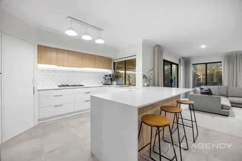House For Sale - 8 Ellis Road, Kardinya WA 6163