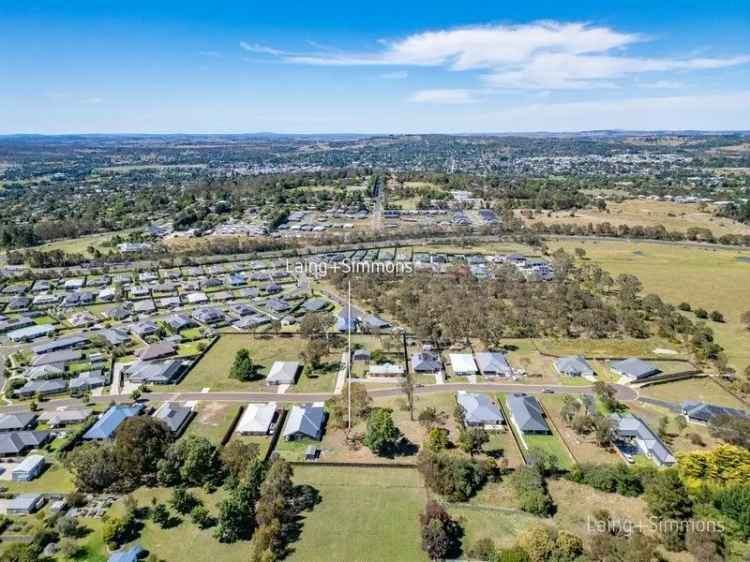 1001sqm Block Foothills Estate Dream Home Opportunity