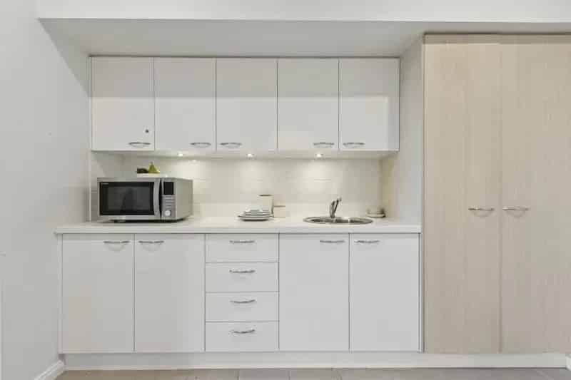 Rent Renovated Studio Apartment Near Community Centre