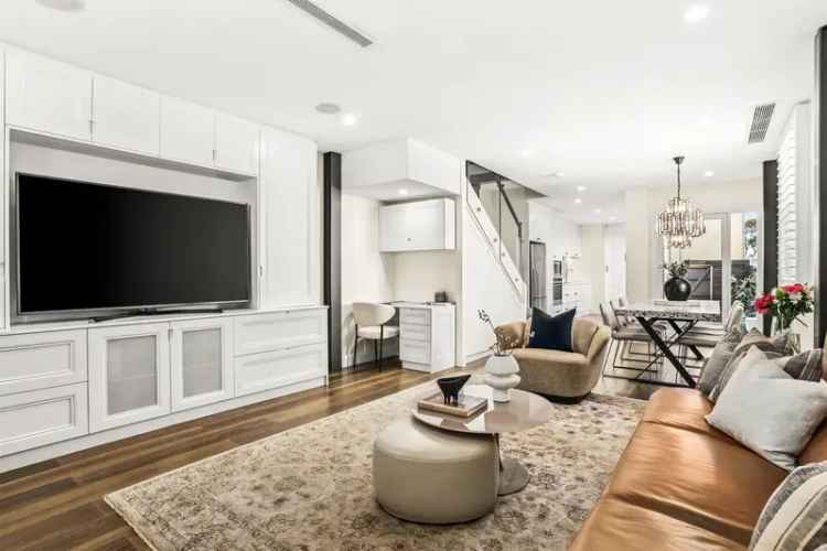 Renovated tri-level family haven in quiet Paddington pocket