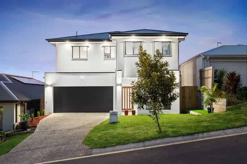High-End & Low-Maintenance Double Storey in Providence