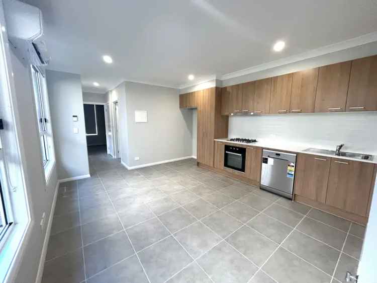 Lease 2 Bedroom Granny Flat with Modern Features in Convenient Location