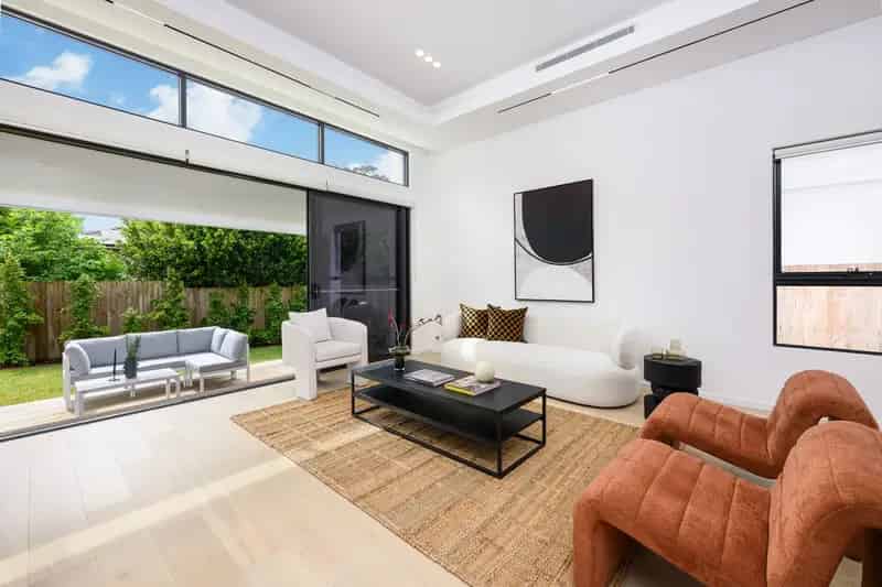 Lease Amazing Freestanding Residence in Lindfield with Designer Features