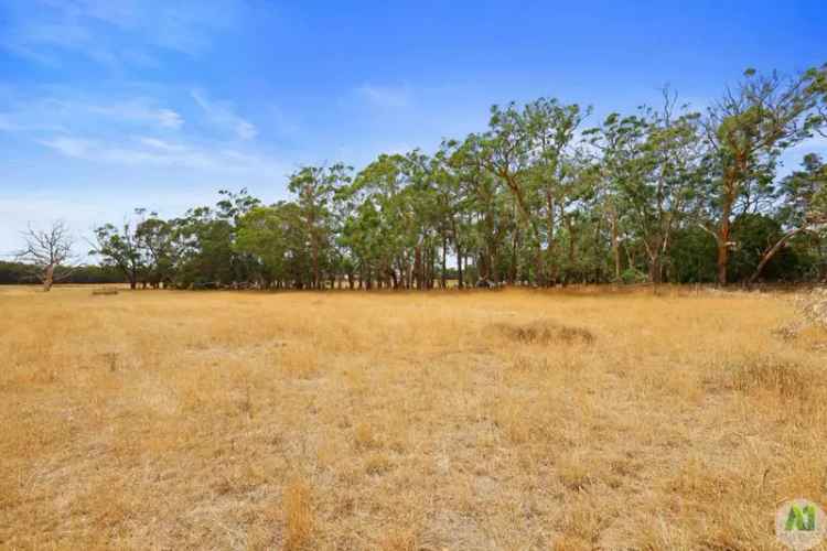 Prime Grazing Block - 39.97 Ha (98.76 Ac) - Ideal for Lamb or Cattle