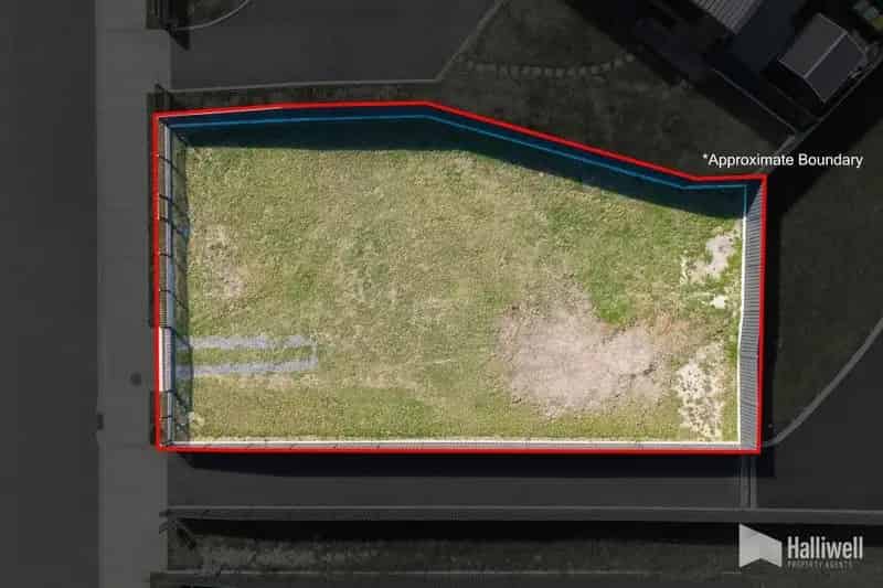 Vacant Land in a Family-Friendly Neighbourhood