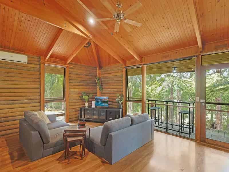 Off-Grid Log Cabin- Privacy, Shedding & Self-Sufficient Living