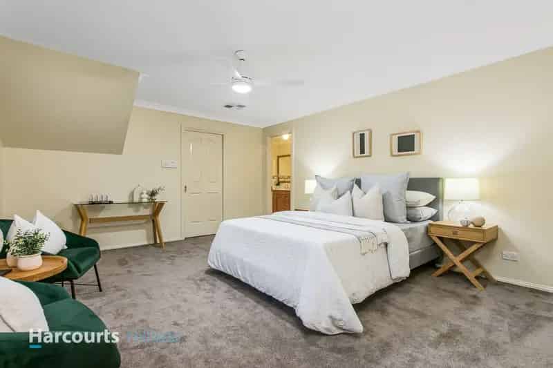 Whisper-Quiet Bushland Retreat with Room for the Whole Family