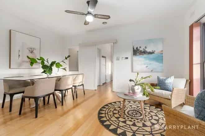 House For Sale , 2, Mill Street, Melbourne, Victoria