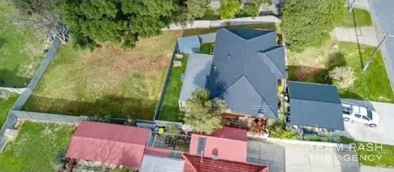 Buy Residential Land in Gosnells with Titled Block Ready for Your Dream Home