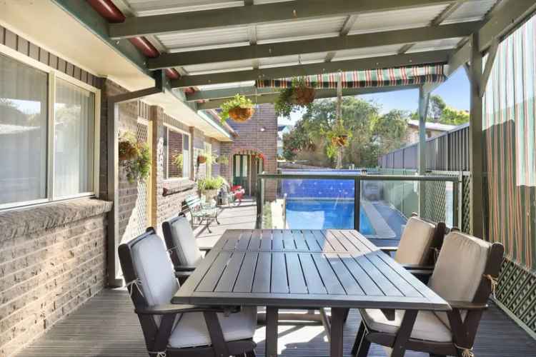 Real Estate For Sale - 16 Belwarra Avenue - Figtree , NSW