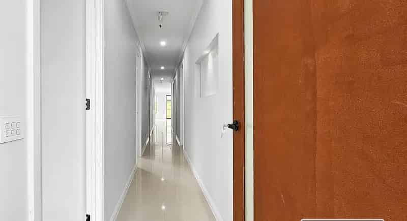 House For Rent , 34, Burgess Road, Melbourne, Victoria