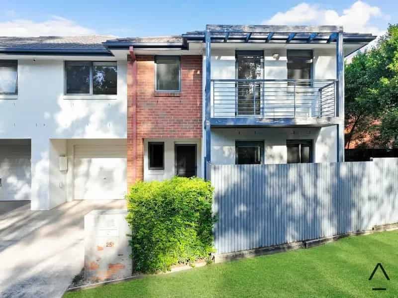 Townhouse For Lease - Holsworthy NSW 2173