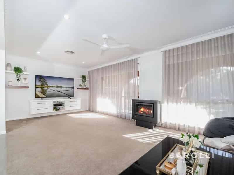 Buy rural property in Shepparton East with luxury features and space