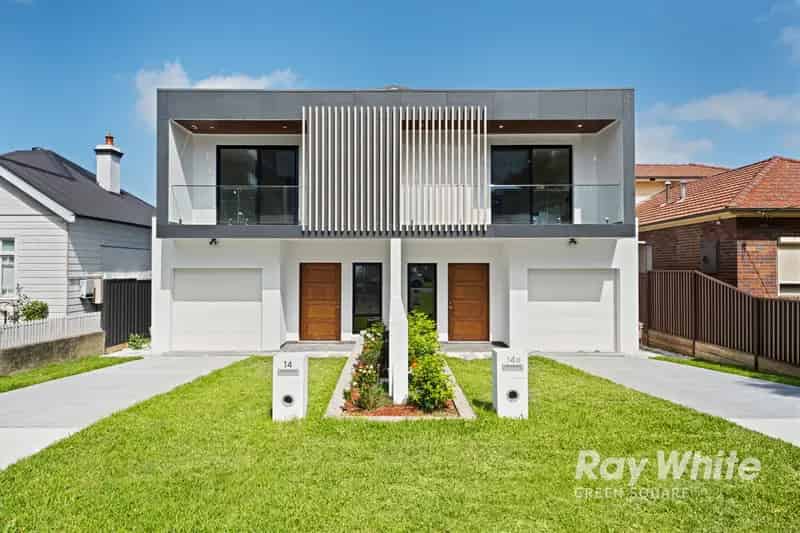 Luxury 5-Bedroom Duplex in Prestigious Beverley Park