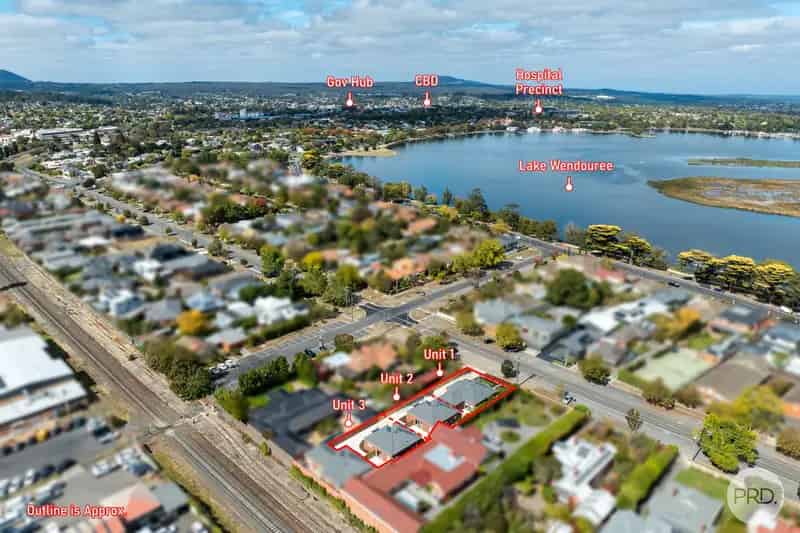 Stunning New Low-Maintenance Lake Wendouree Home