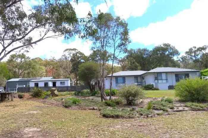 Acreage For Sale in Stanthorpe, Queensland