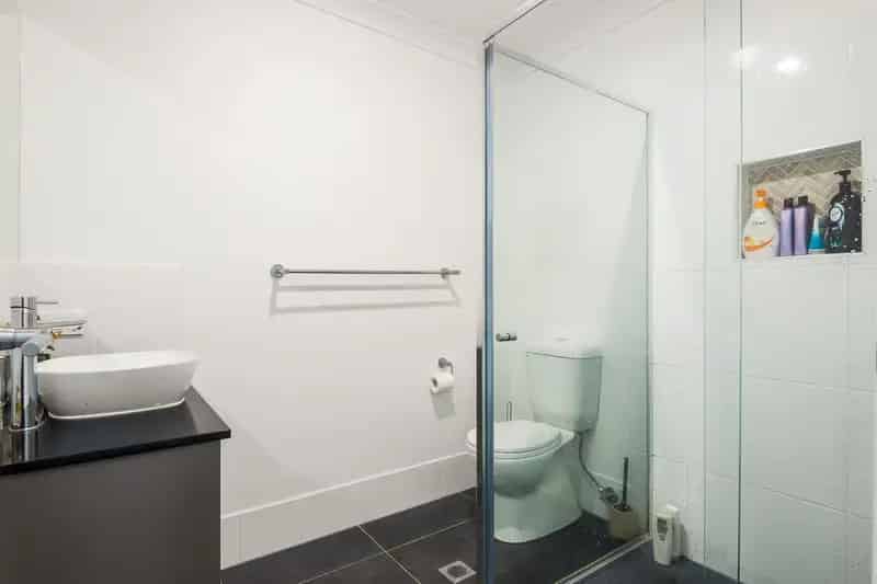 Real Estate For Lease - 16 Sweetman Place - Hillcrest , QLD