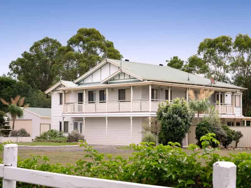 Expansive Dual-Living Family Home on 37 Acres - 5 Bedrooms, 3 Bathrooms, Rural Water