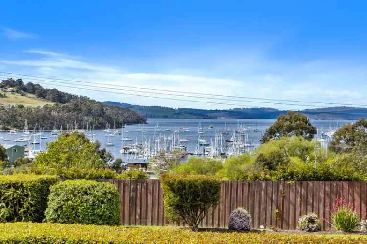 3 Bedroom Home with Water Views Kettering TAS