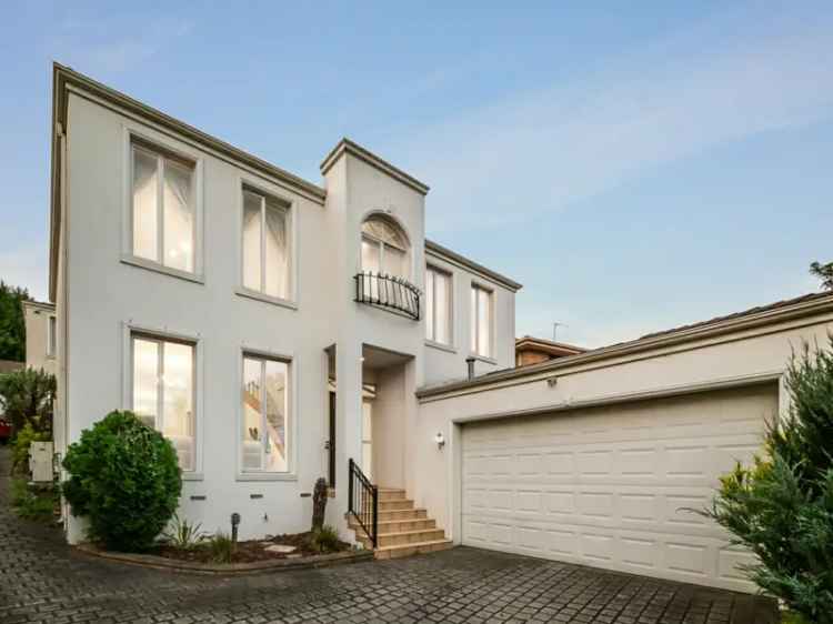 Family Town Residence near Parks and Schools