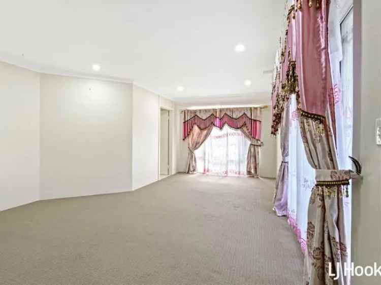 House For Sale in City of Gosnells, Western Australia