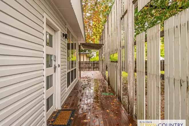 House For Rent , 77, Queen Elizabeth Drive, Armidale, New South Wales