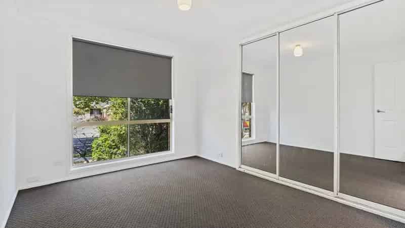 Real Estate For Lease - 43 Currans Hill Drive - Currans Hill , NSW
