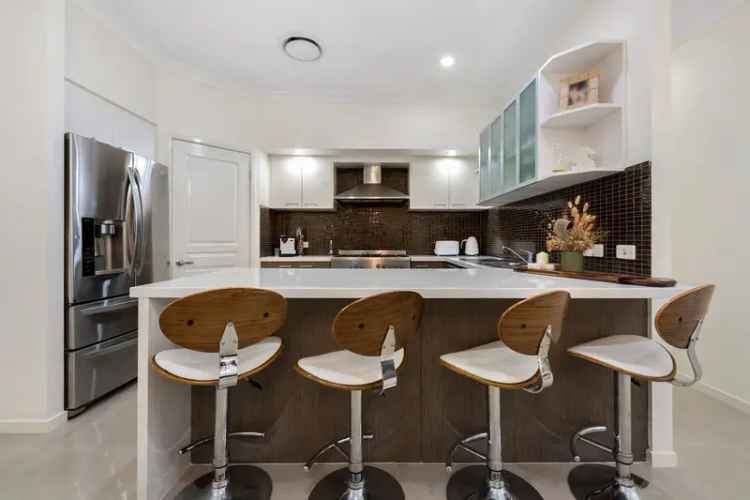 Modern Family Home for Lease - Cameron Park NSW