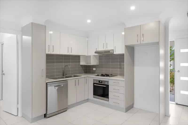 Real Estate For Lease - 11 Desoto Street - Harrison , ACT
