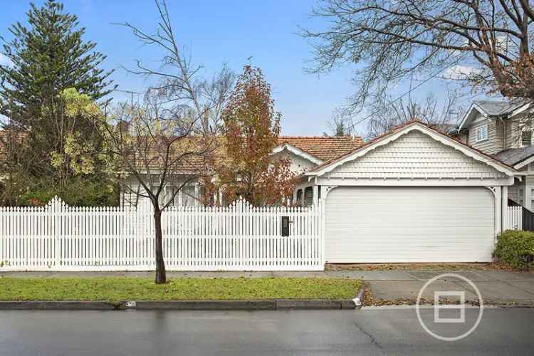 House For Sale in Melbourne, Victoria