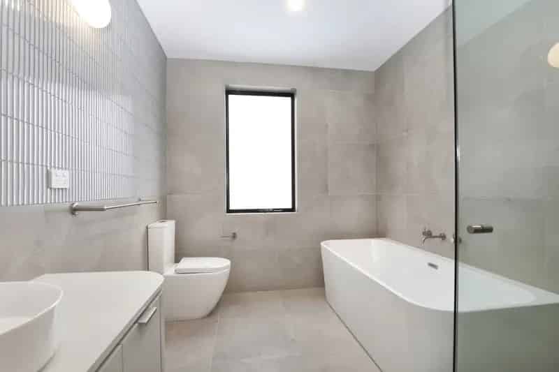 Luxury 3-Bedroom Townhome in Reservoir - Low Maintenance Living