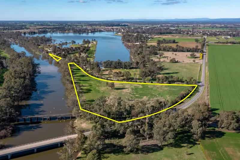 River frontage opportunity