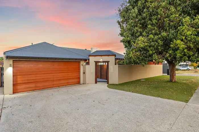 House For Sale in City of Melville, Western Australia