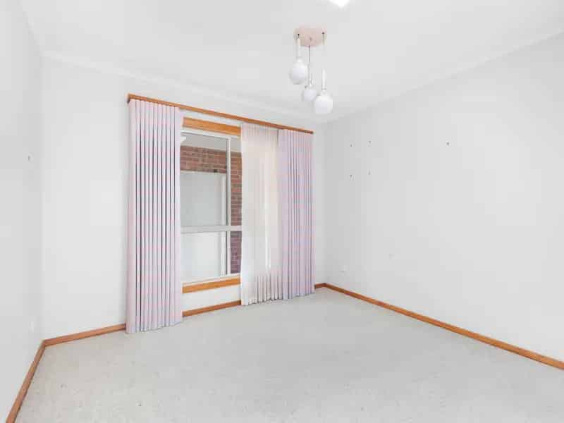 Carefree Living in 3-Bedroom Yarrawonga Retreat