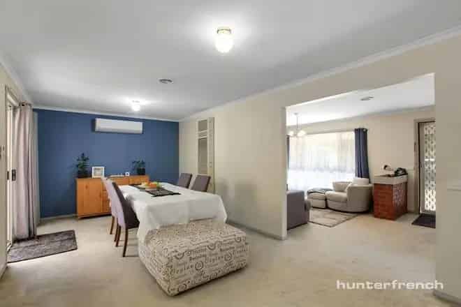 House For Sale , 96, Knightsbridge Avenue, Melbourne, Victoria