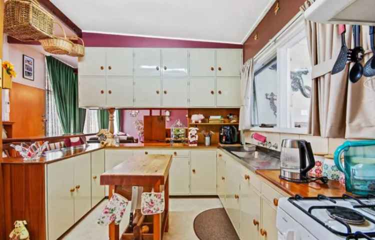 Entertain and store the boat in this lovely 4 bedroom home!