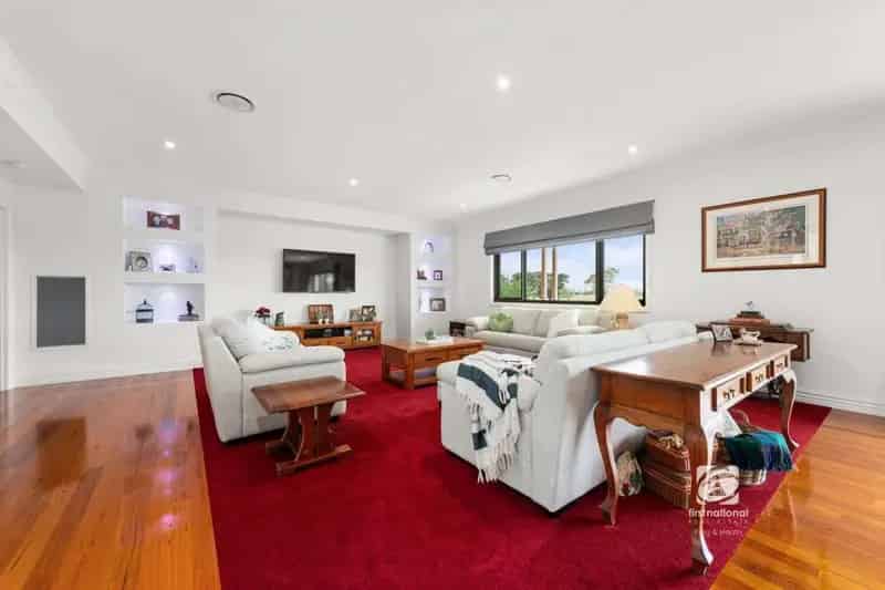 Buy rural property near Bairnsdale with stunning gardens and ample water security
