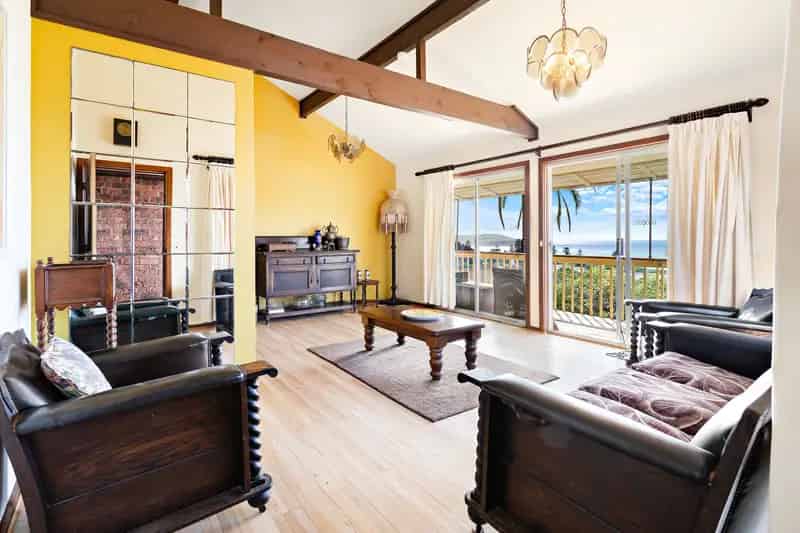 Location, Lifestyle and Elevated Ocean Views