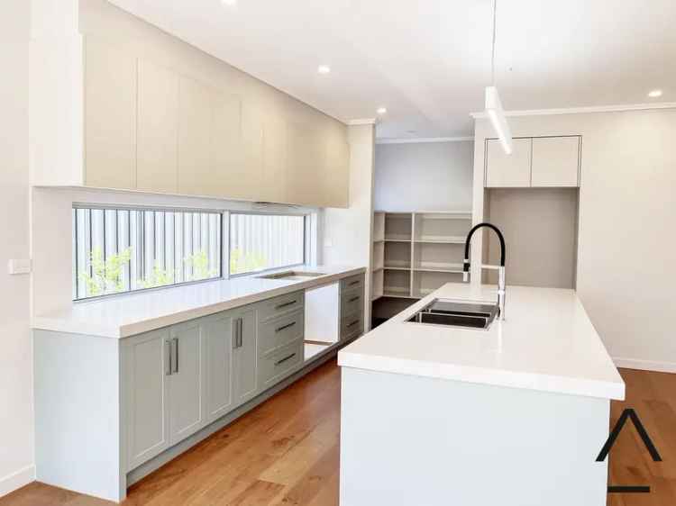 4 Bedroom Townhouse For Lease Spotswood VIC