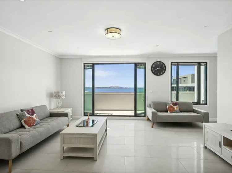 Buy Penthouse in Geelong with Stunning Waterfront Views