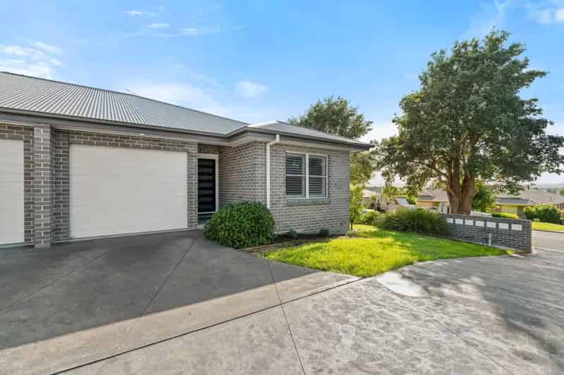 Modern, Low-Maintenance Living in a Prime Location