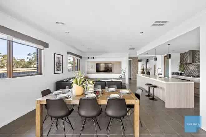 House For Sale , 379, Patullos Road, Lara, Victoria