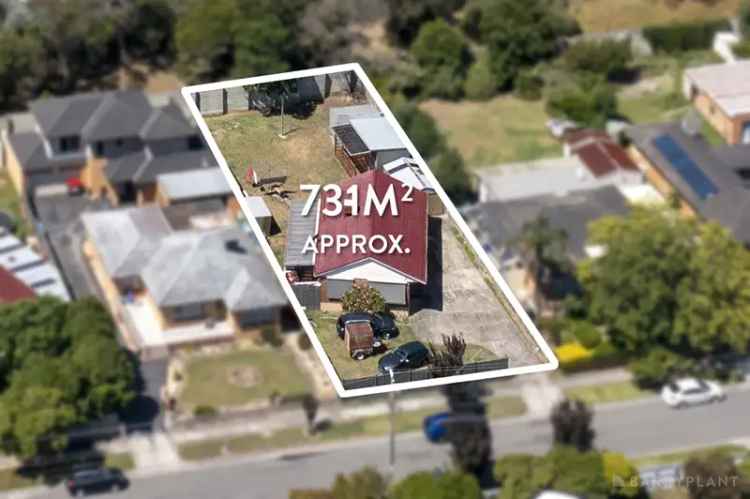 3 Bed Home with Bungalow on Large Block Near Doveton College