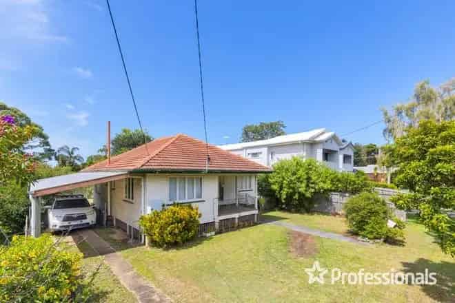 House For Sale , 16, Varcoe Street, City of Brisbane, Queensland