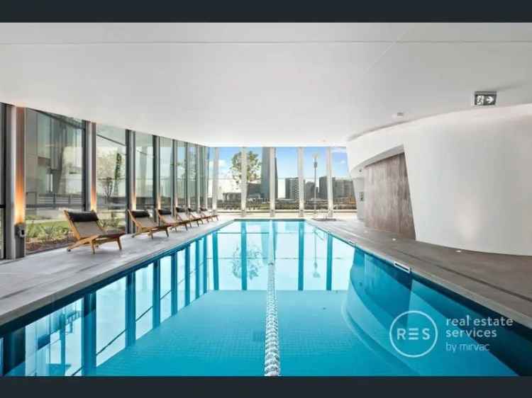 3 Bedroom Furnished Apartment Melbourne City Center