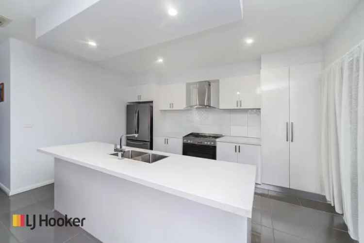 House For Sale in Melbourne, Victoria