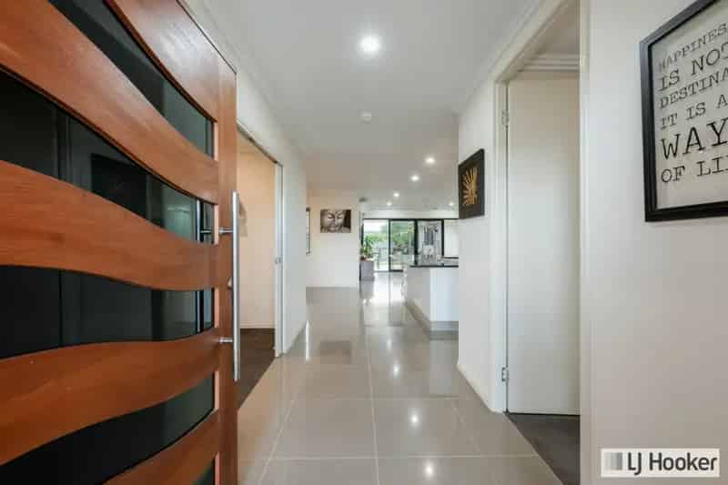 House For Sale , Coral Cove, Queensland