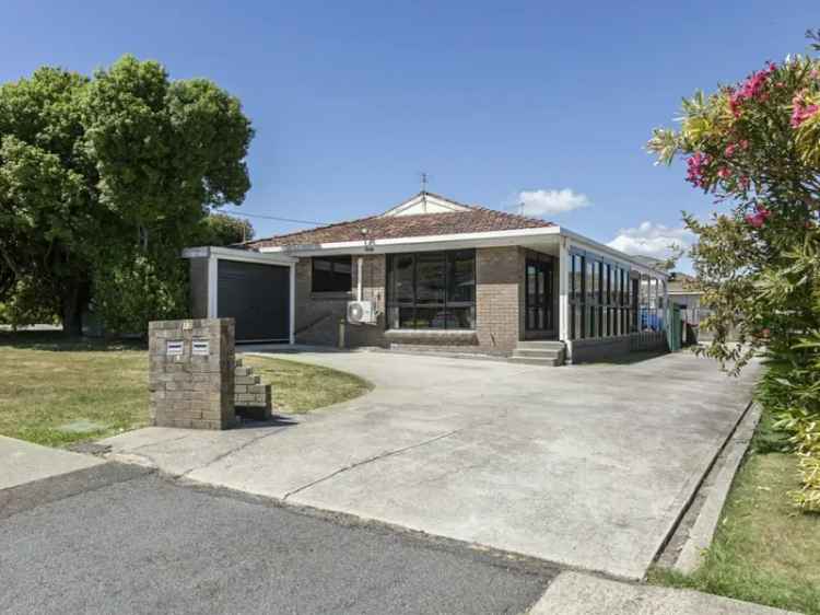 Renovated Home Near Public Transport