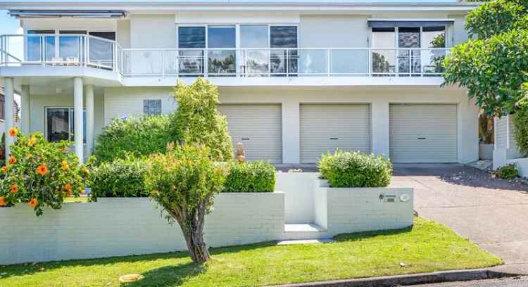 House For Rent in Forster, New South Wales